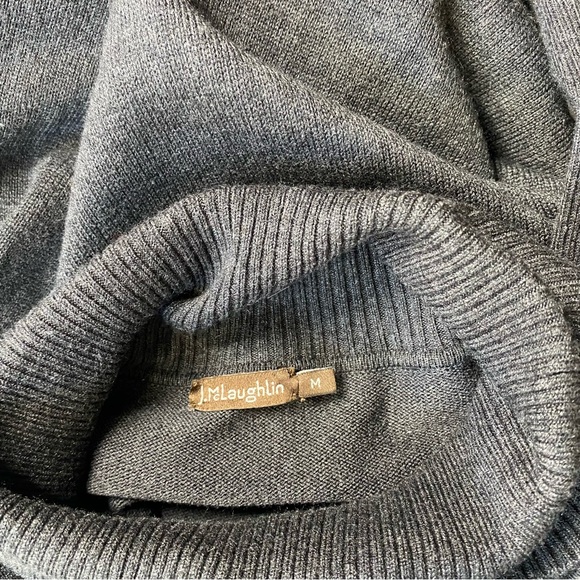 Grey turtleneck sweater dress - Picture 6 of 6